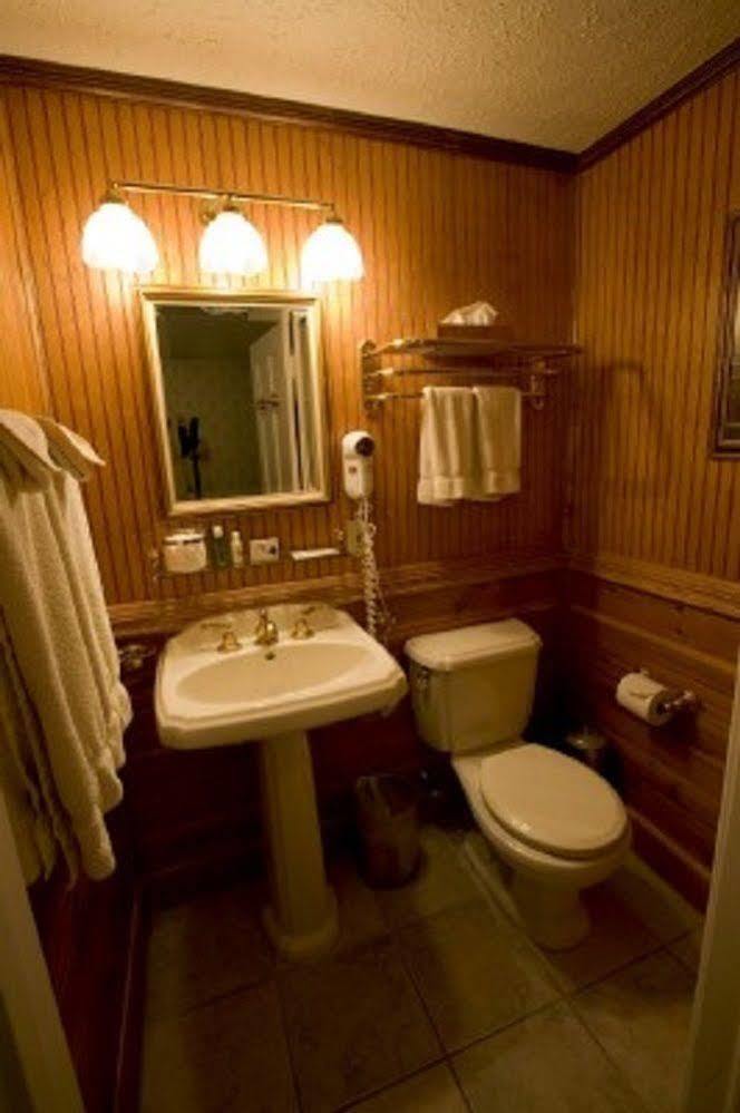 Julias Bed And Breakfast Hubbard 외부 사진
